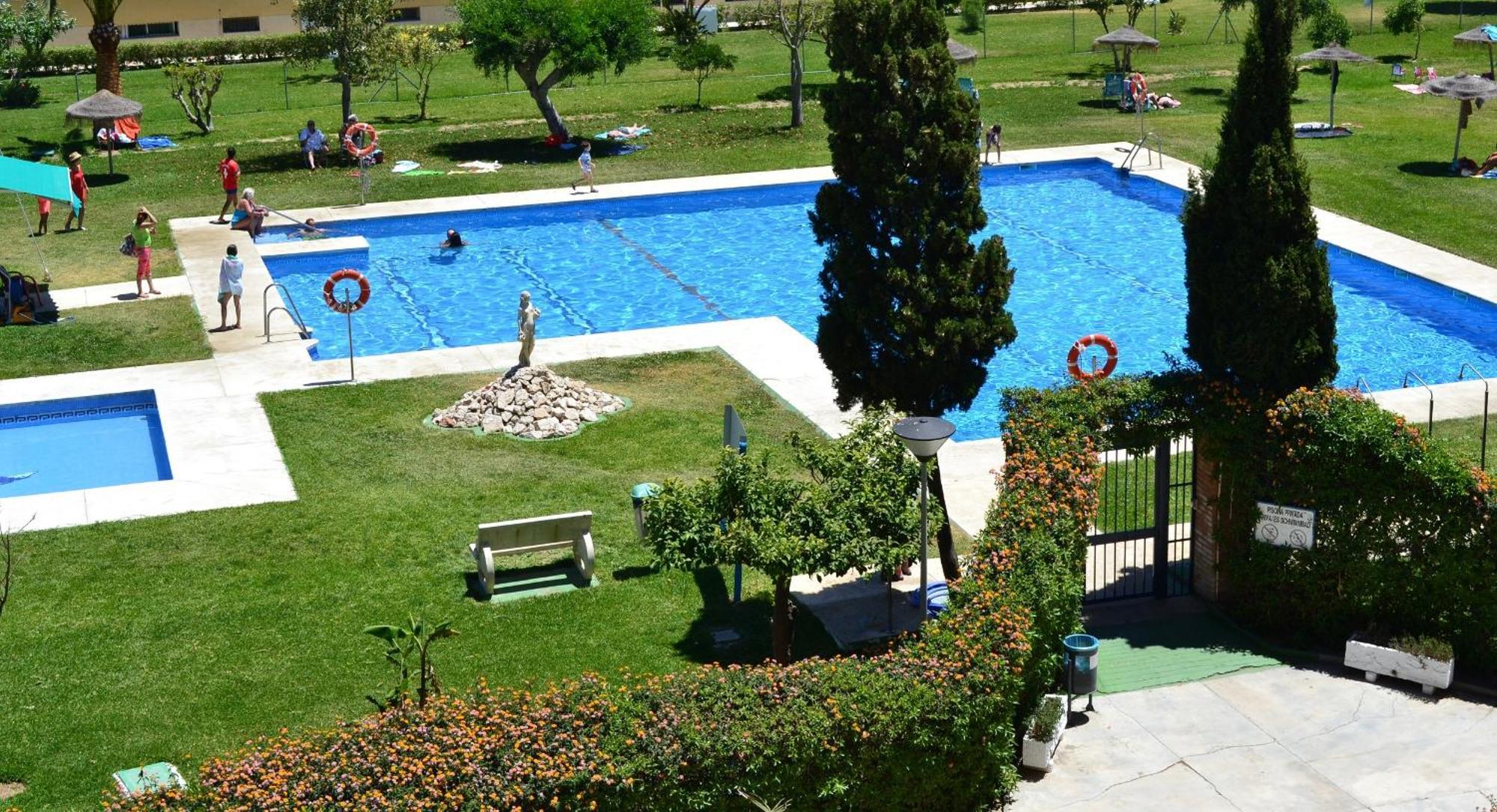 Spacious 1 Bedroom Apartment, Beach Front, Torrox Costa Bagian luar foto